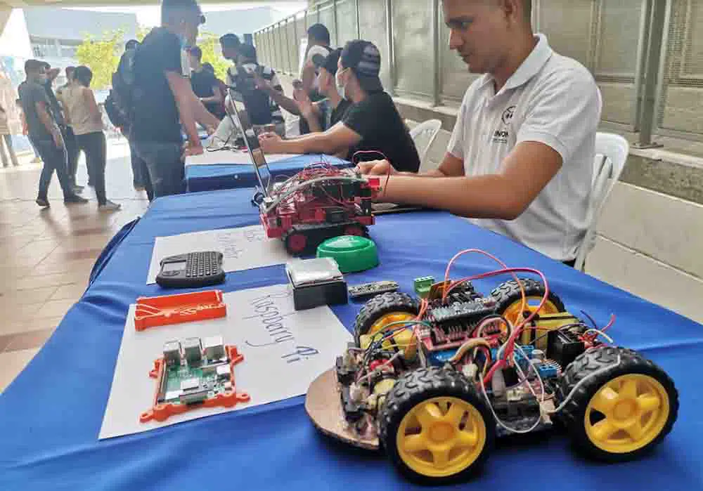 concurso de robótica en UNIMAGDALENA