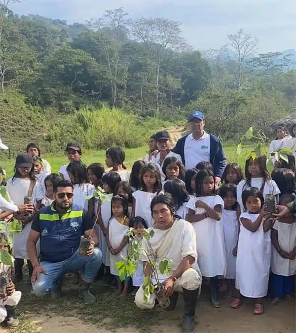 Corpamag sembró 200 árboles con comunidad Kogui del corregimiento de Palmor