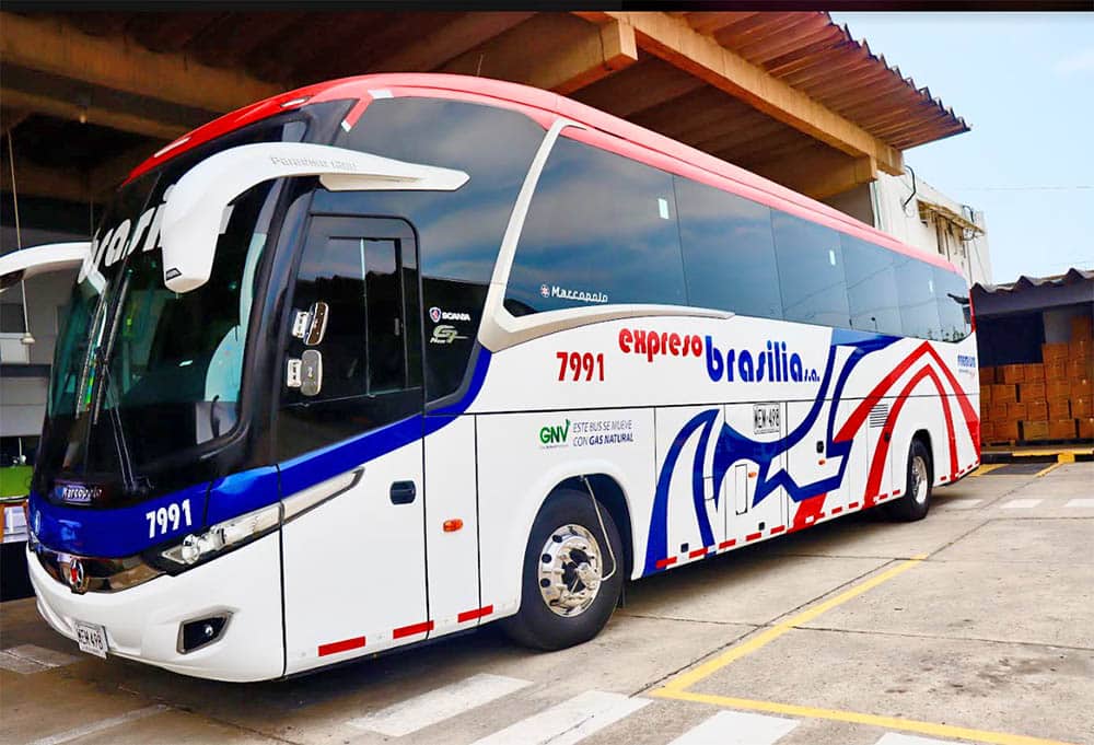 Expreso Brasilia Primer bus de Colombia con funcionamiento 100% a gas natural