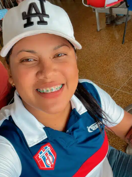mujer en Taganga