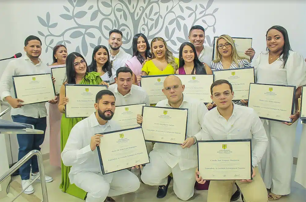 La Sergio - títulos a especialistas y magister