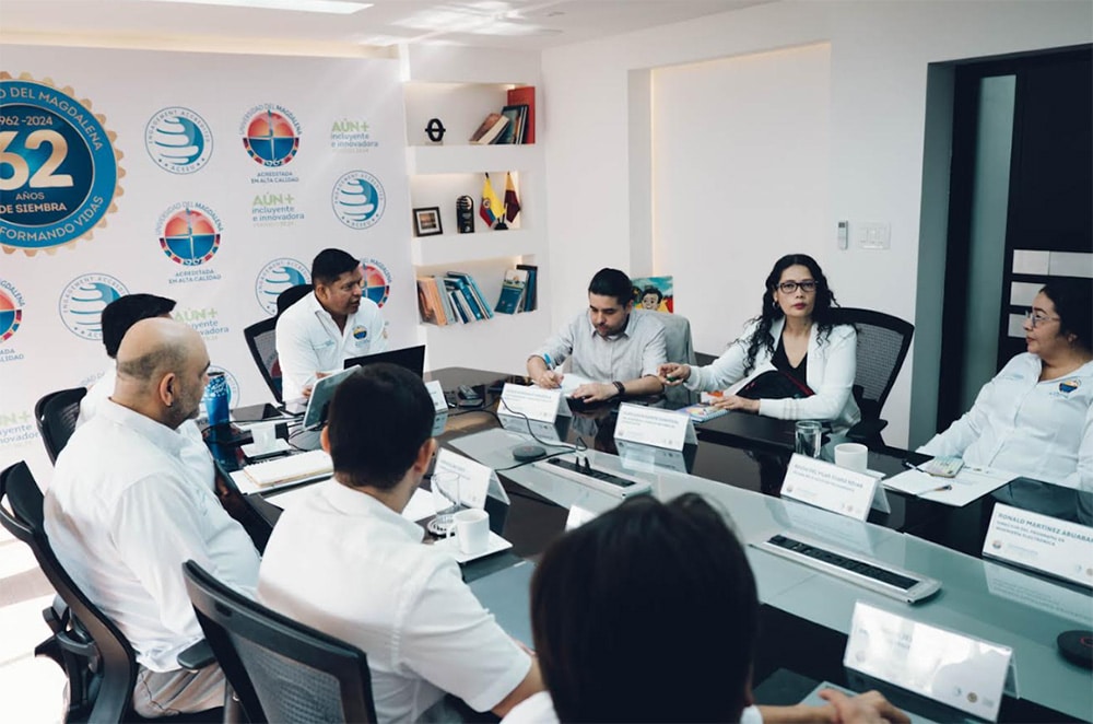 Visita de evaluación externa al programa de Ingeniería Electrónica de UNIMAGDALENA