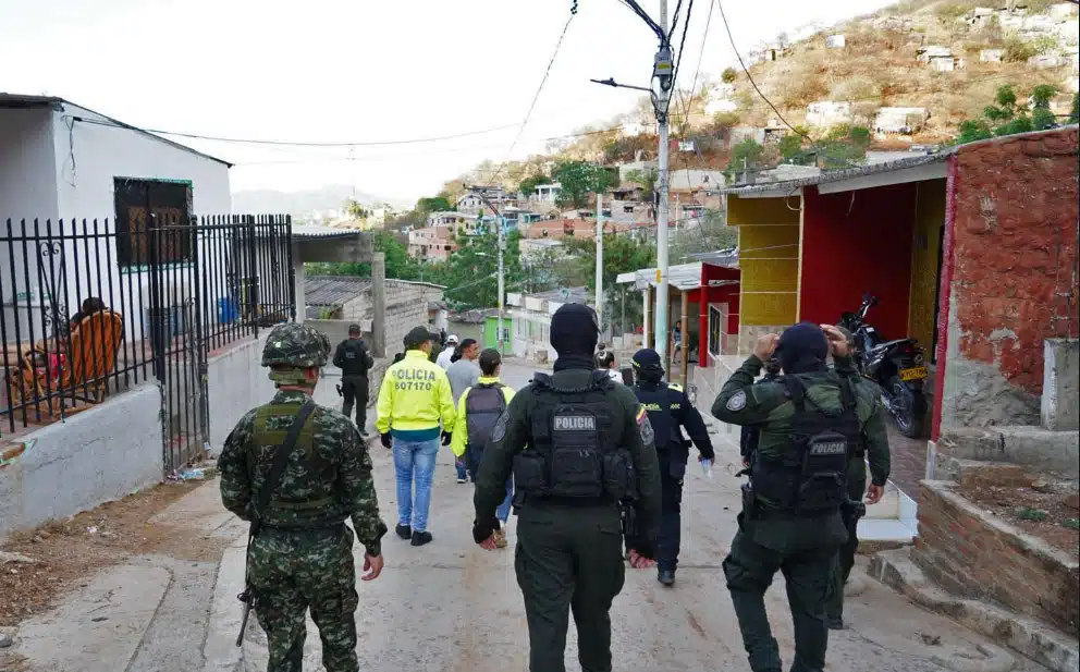 Alcaldía consigue presencia especial de Policía y Ejército en barrios del sur de Santa Marta