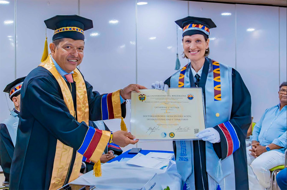 UNIMAGDALENA entrega Honoris Causa a la escritora Catherine L'Ecuyer