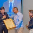 Rector Pablo Vera Salazar recibe reconocimiento