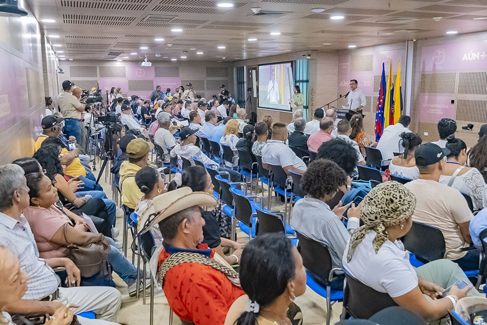 UNIMAGDALENA fue sede de diálogo sobre tarifas eléctricas justas para la Región Caribe