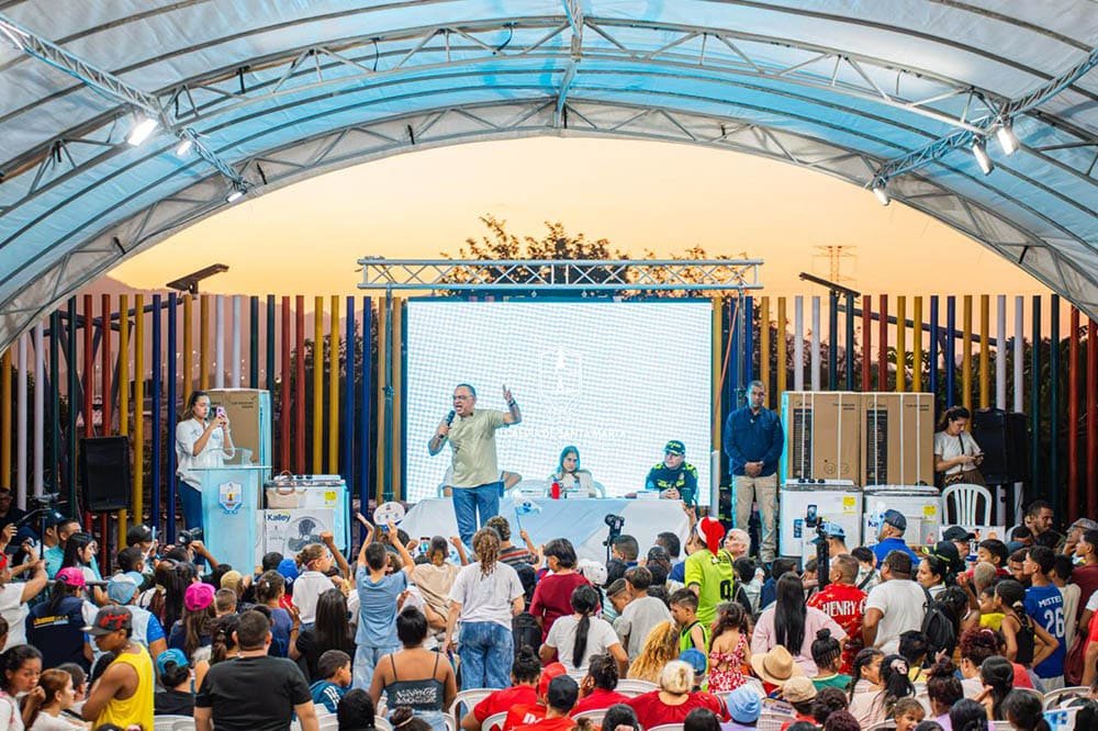 Después de 25 años, Carlos Pinedo Cuello anunció inversiones históricas para el barrio María Cecilia